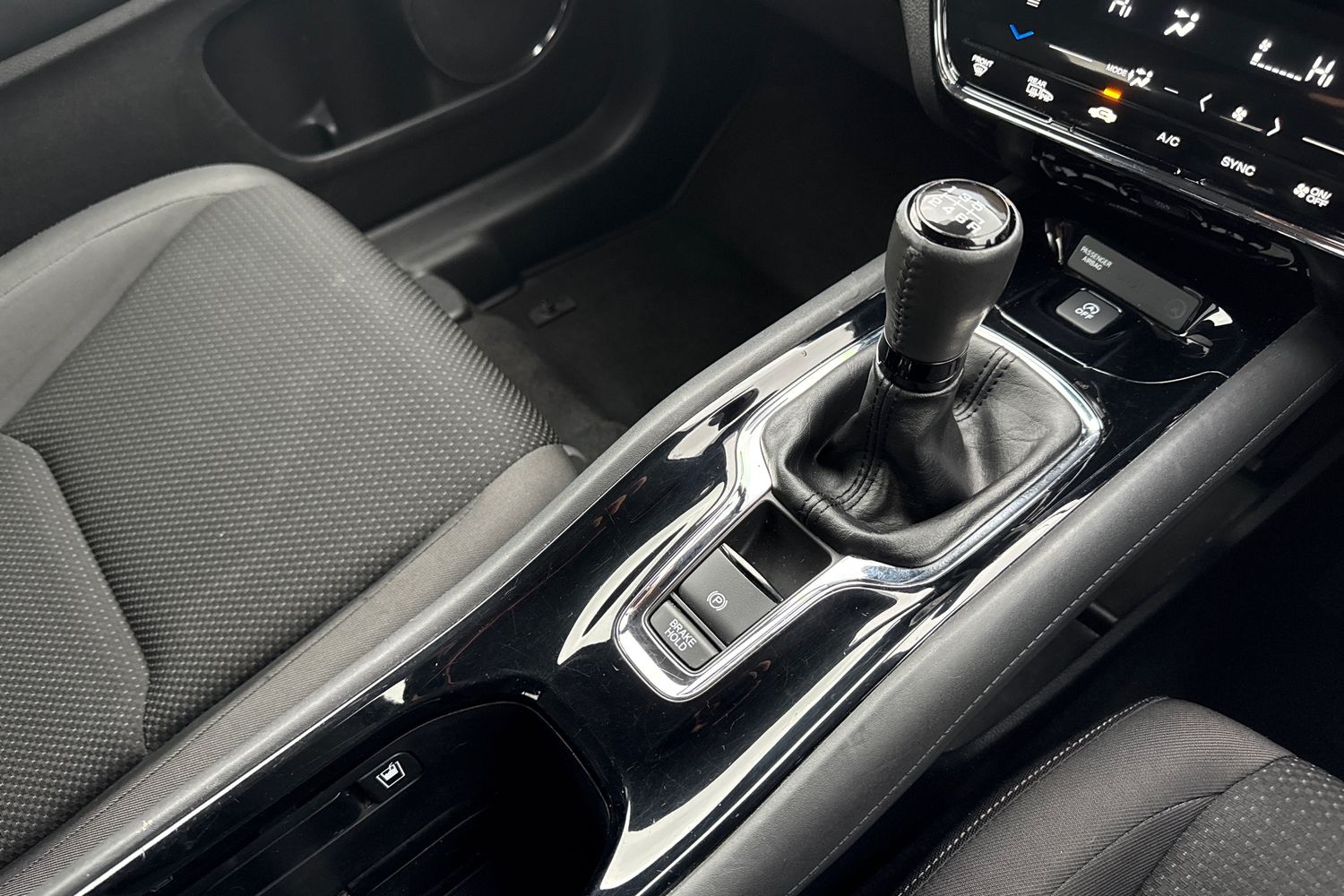 Used Honda HR-V 2018 for sale - 77686828: Photo 23