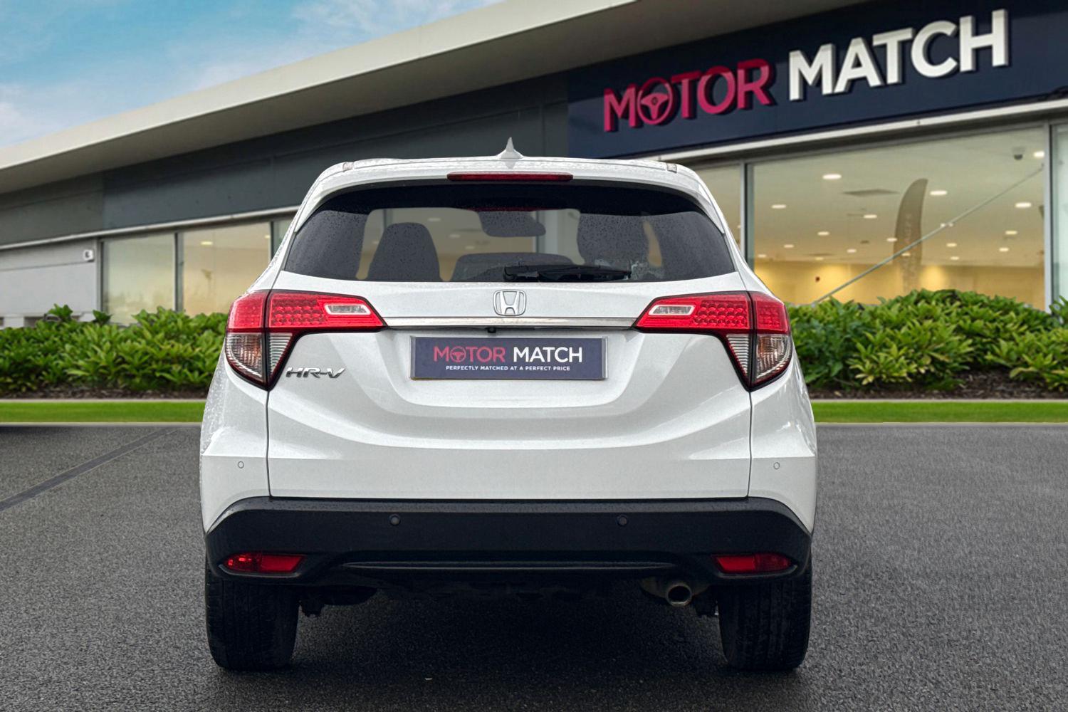 Used Honda HR-V 2018 for sale - 77686828: Photo 4