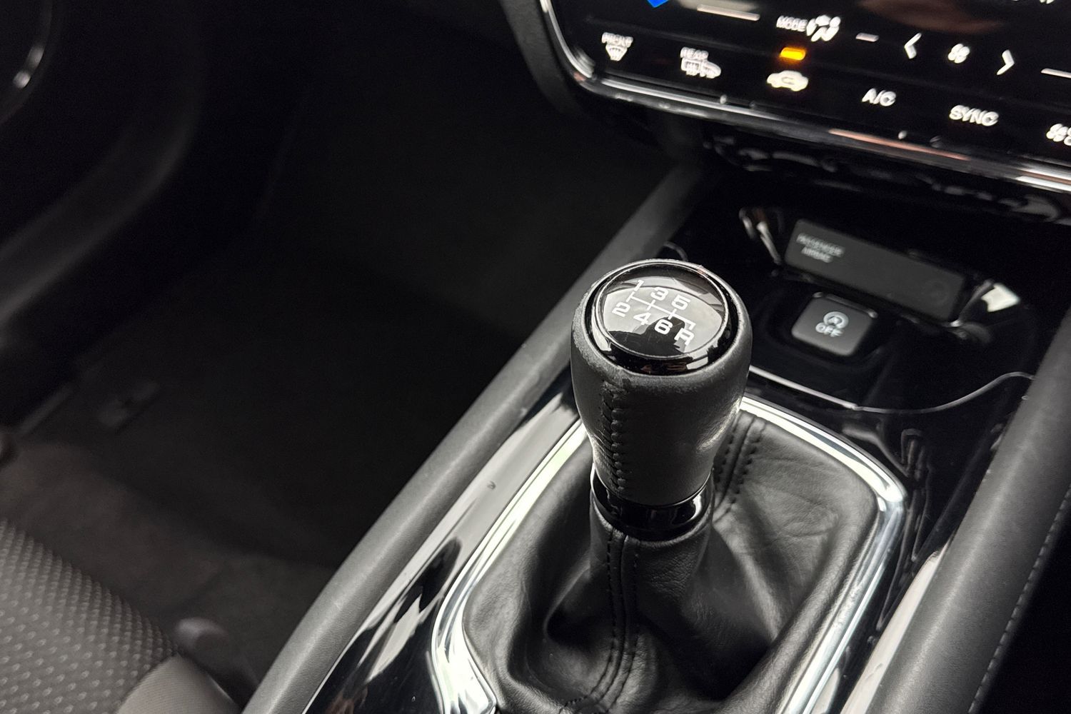 Used Honda HR-V 2018 for sale - 77686828: Photo 45