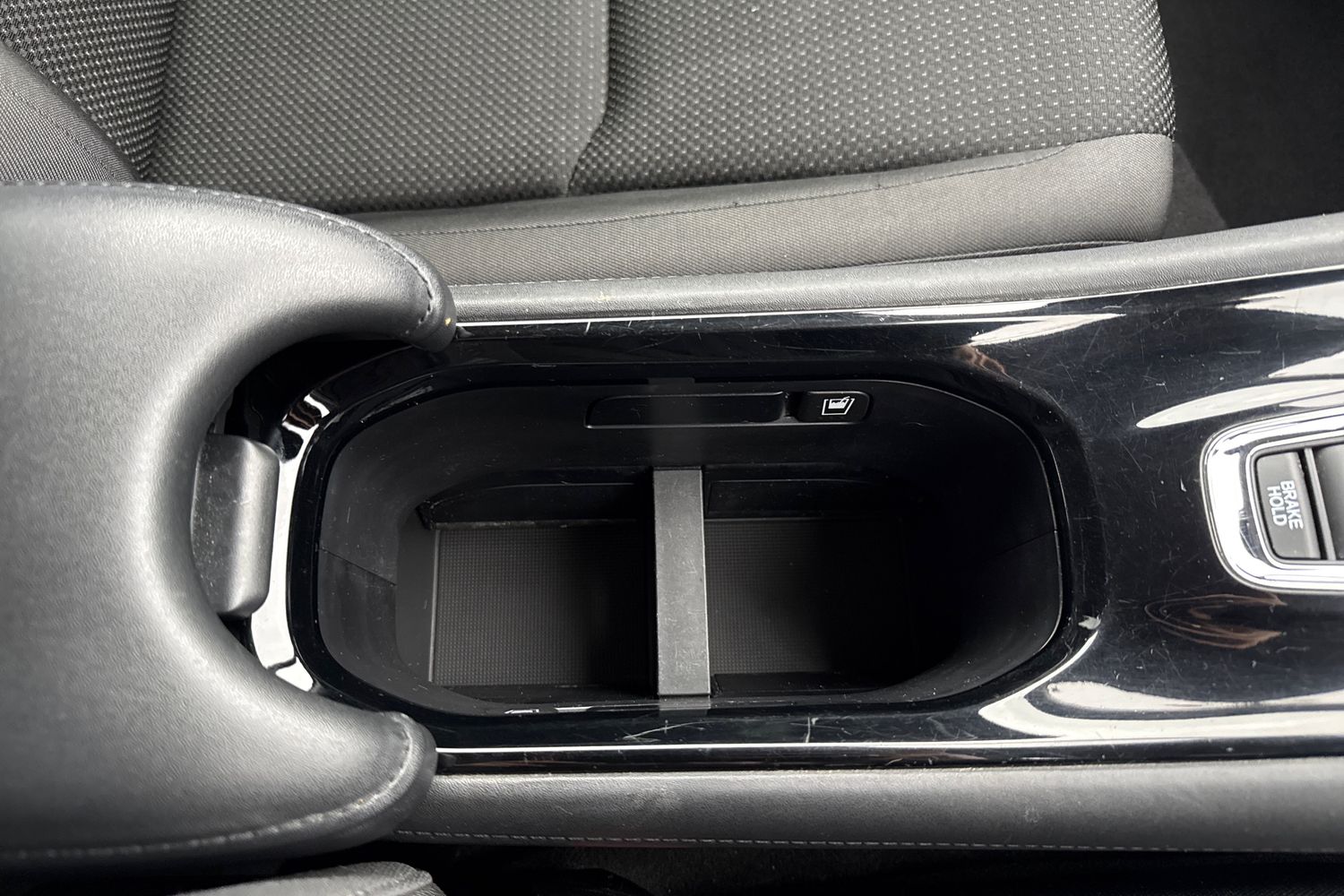 Used Honda HR-V 2018 for sale - 77686828: Photo 47