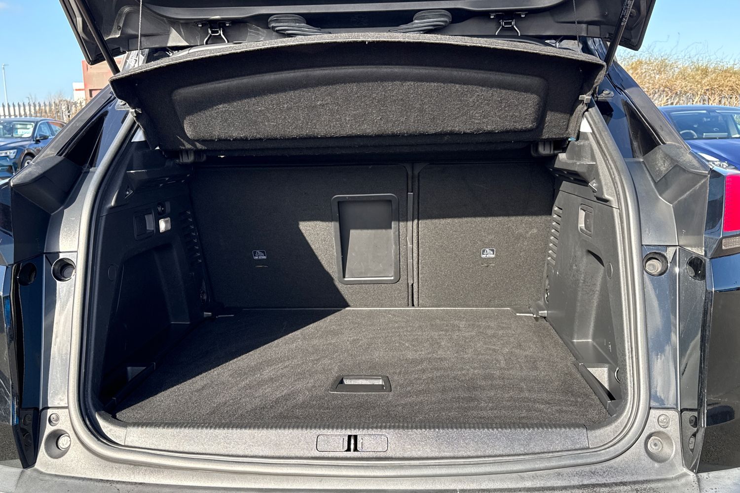 Used Peugeot 3008 2018 for sale - 77733777: Photo 7