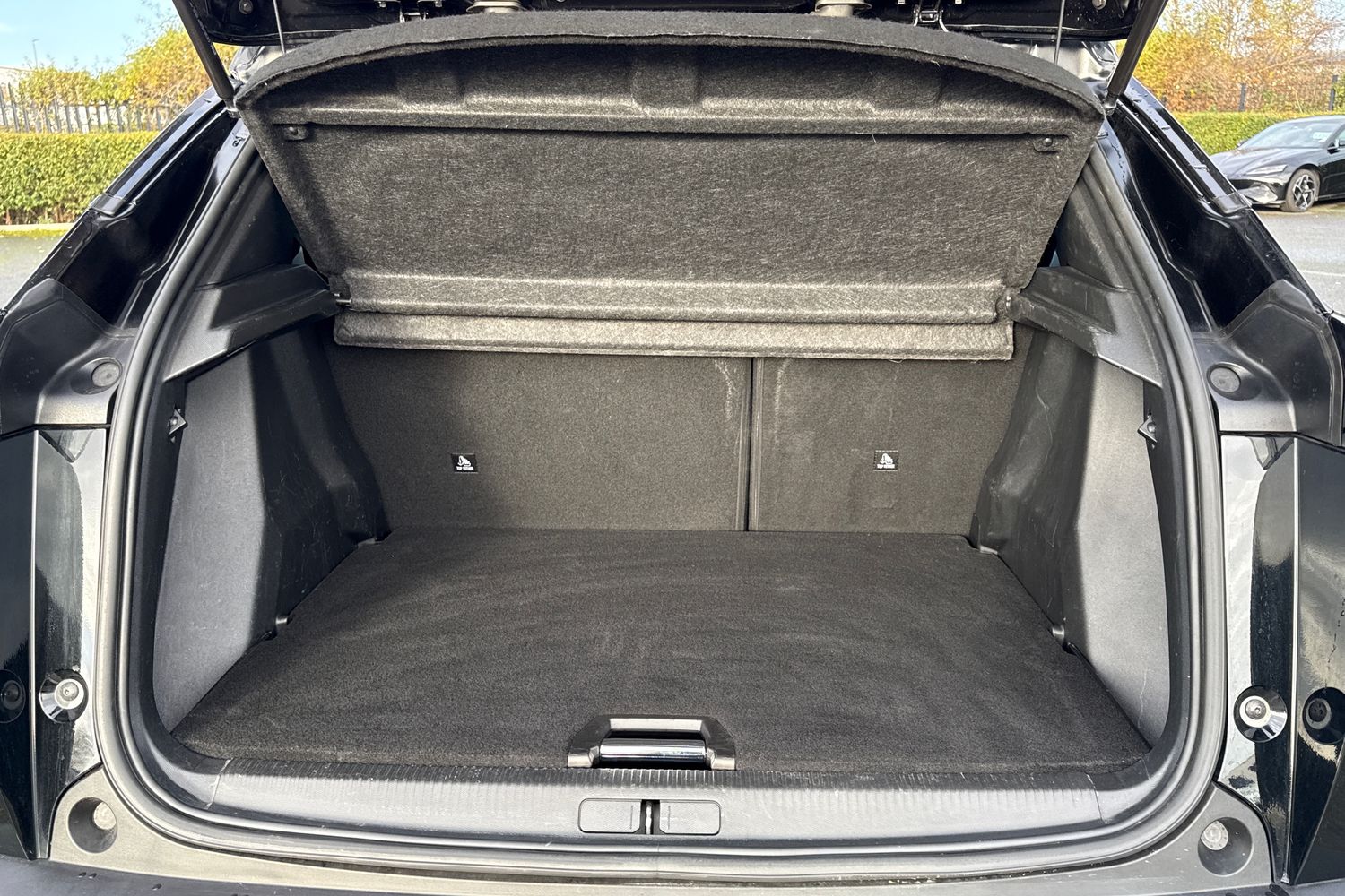 Used Peugeot 2008 2024 for sale - 76863234: Photo 10