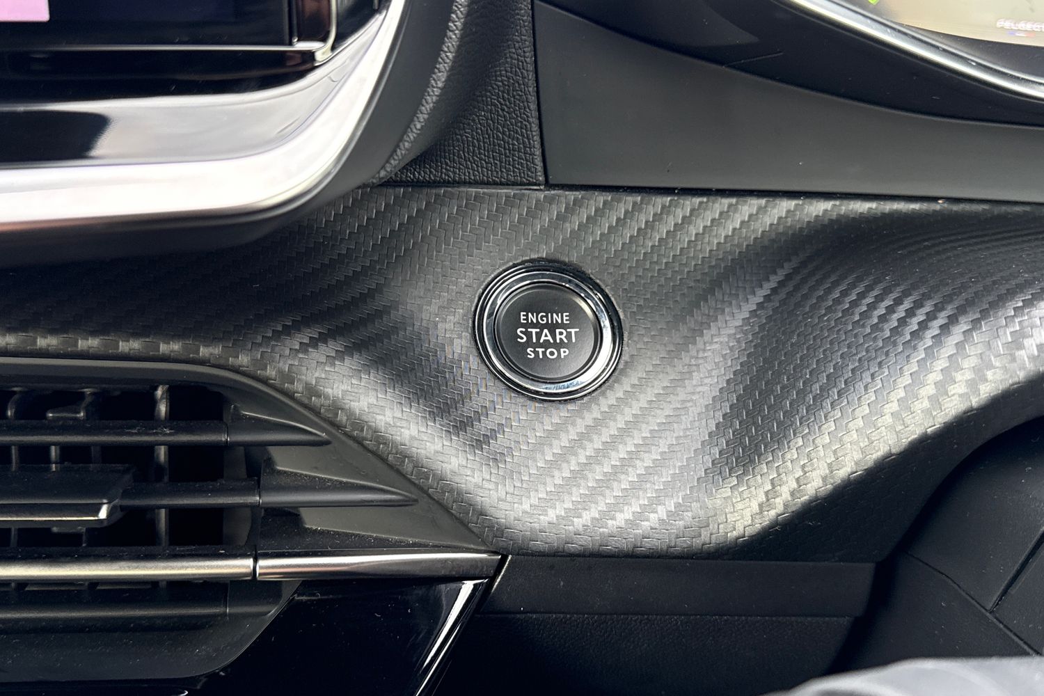 Used Peugeot 2008 2024 for sale - 76863234: Photo 53