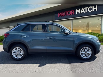 Used Volkswagen T-Roc 2023 for sale - 79547223: Photo