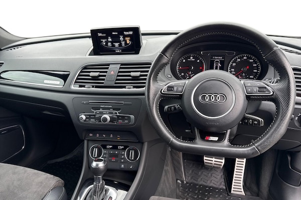 Used Audi Q3 2017 for sale - 76304842: Photo 17