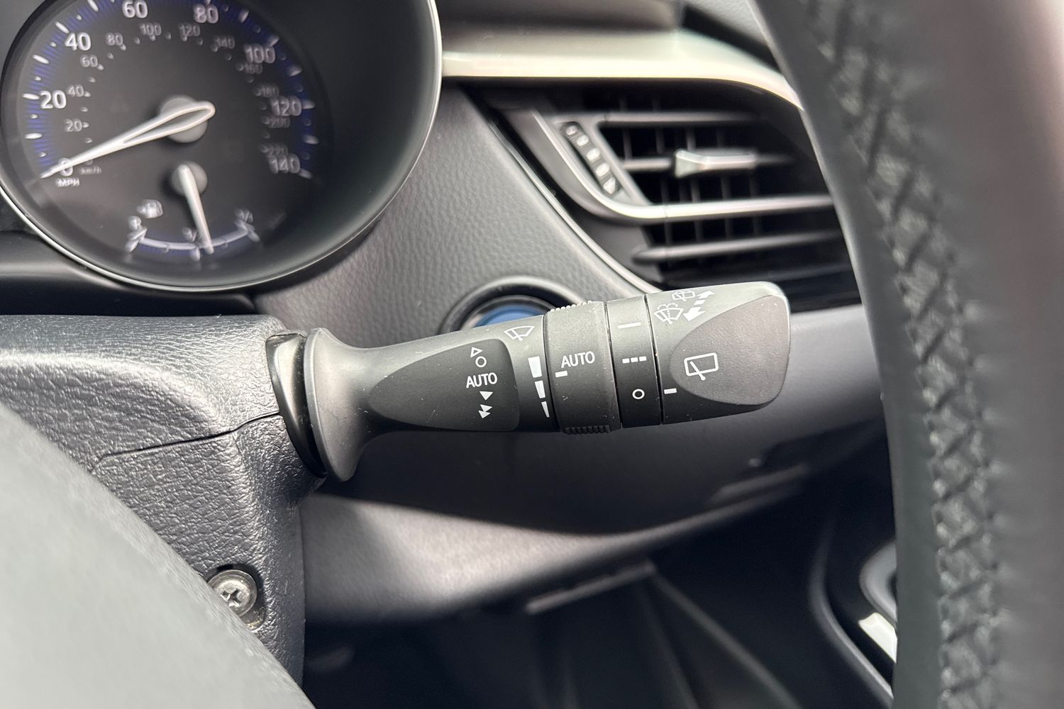 Used Toyota C-HR 2018 for sale - 77649471: Photo 43