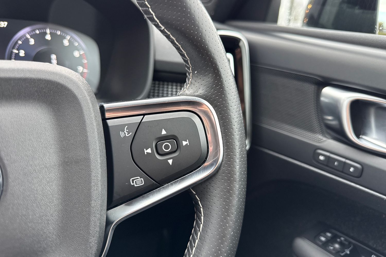 Used Volvo XC40 2020 for sale - 77220048: Photo 38