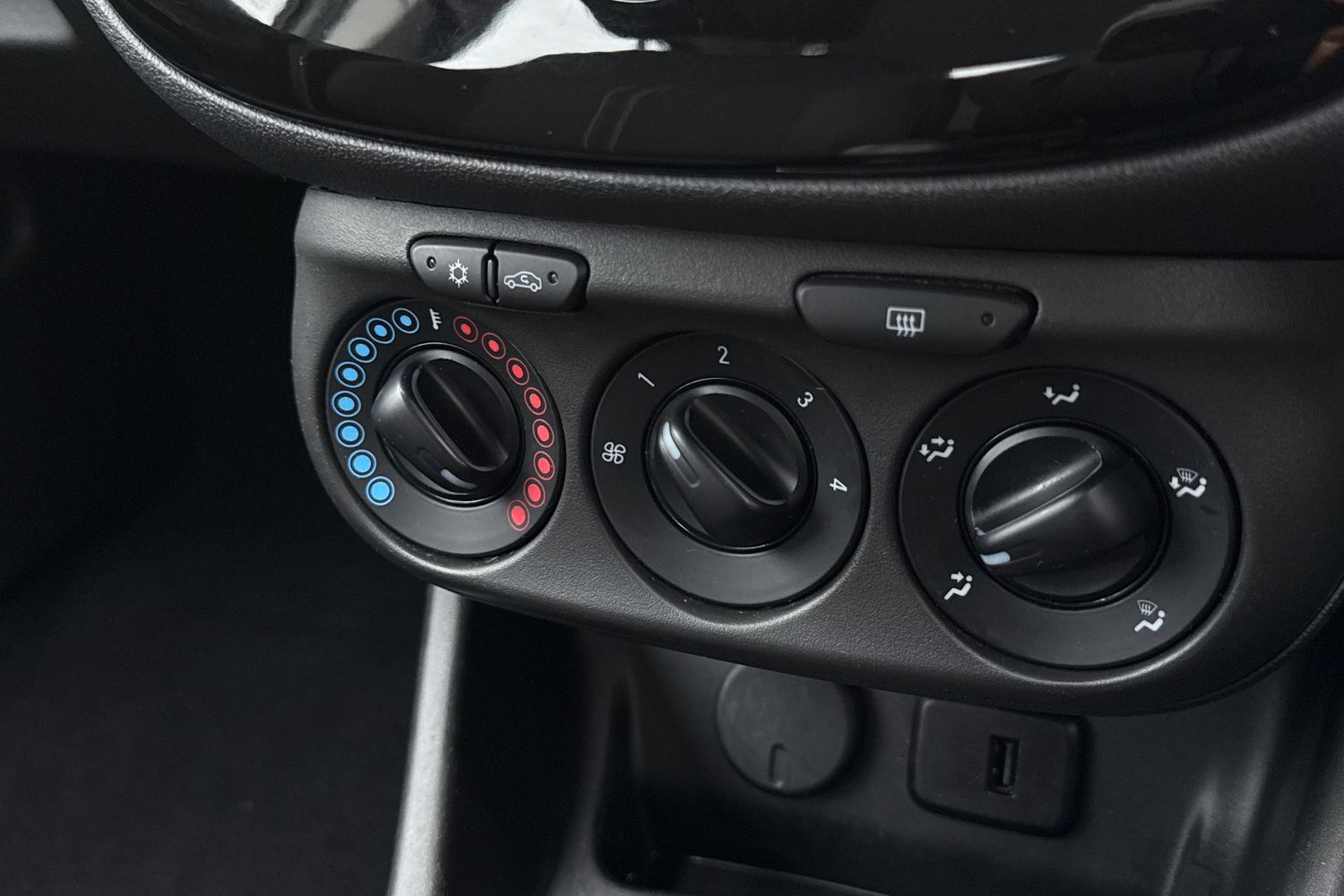 Used Vauxhall Corsa 2017 for sale - 77026485: Photo 22