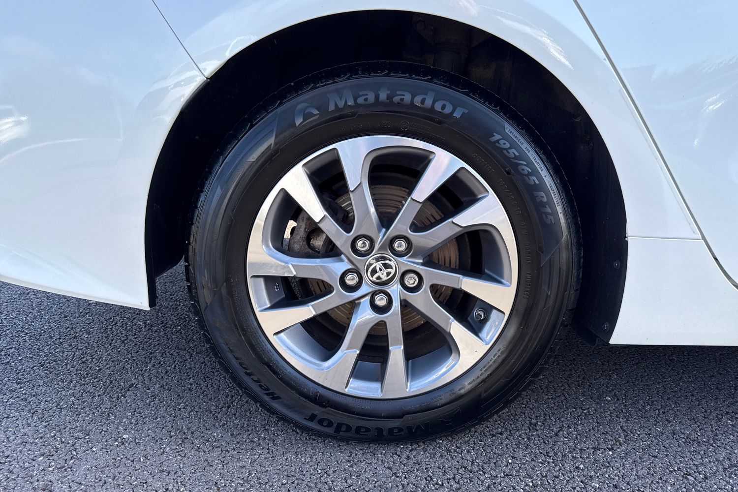 Used Toyota Prius 2020 for sale - 77842741: Photo 11