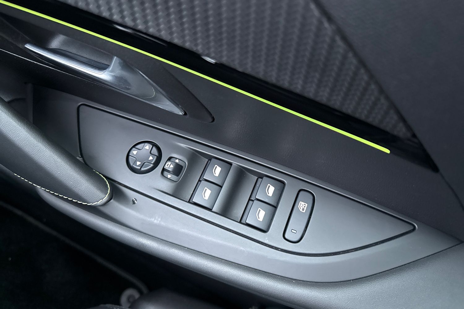 Used Peugeot 208 2020 for sale - 77123772: Photo 41