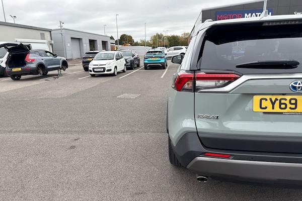 Used Toyota RAV4 2020 for sale - 76219932: Photo 34