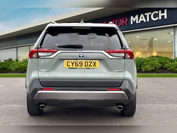 Used Toyota RAV4 2020 for sale - 76219932: Photo 4
