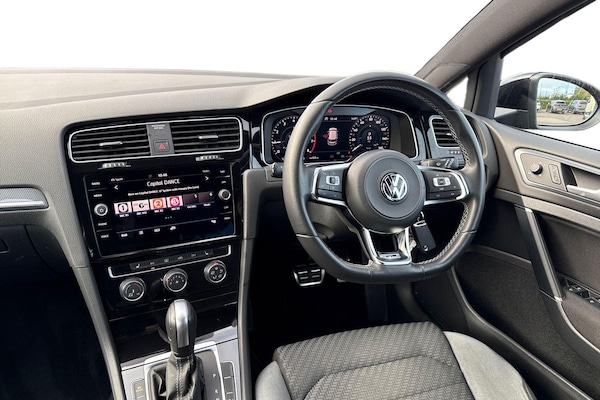 Used Volkswagen Golf 2019 for sale - 76182075: Photo 18