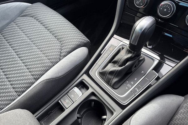 Used Volkswagen Golf 2019 for sale - 76182075: Photo 23