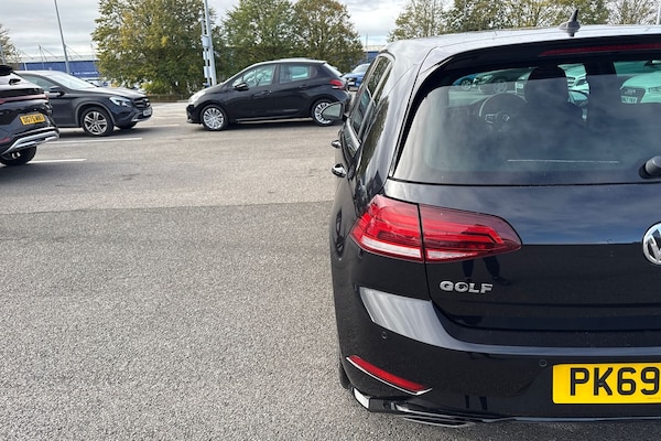 Used Volkswagen Golf 2019 for sale - 76182075: Photo 32