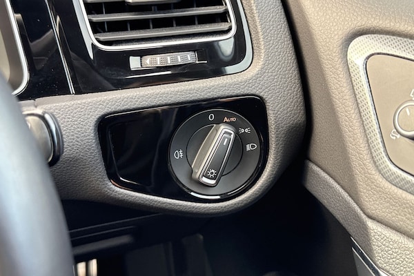 Used Volkswagen Golf 2019 for sale - 76182075: Photo 41