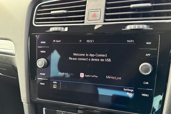 Used Volkswagen Golf 2019 for sale - 76182075: Photo 50