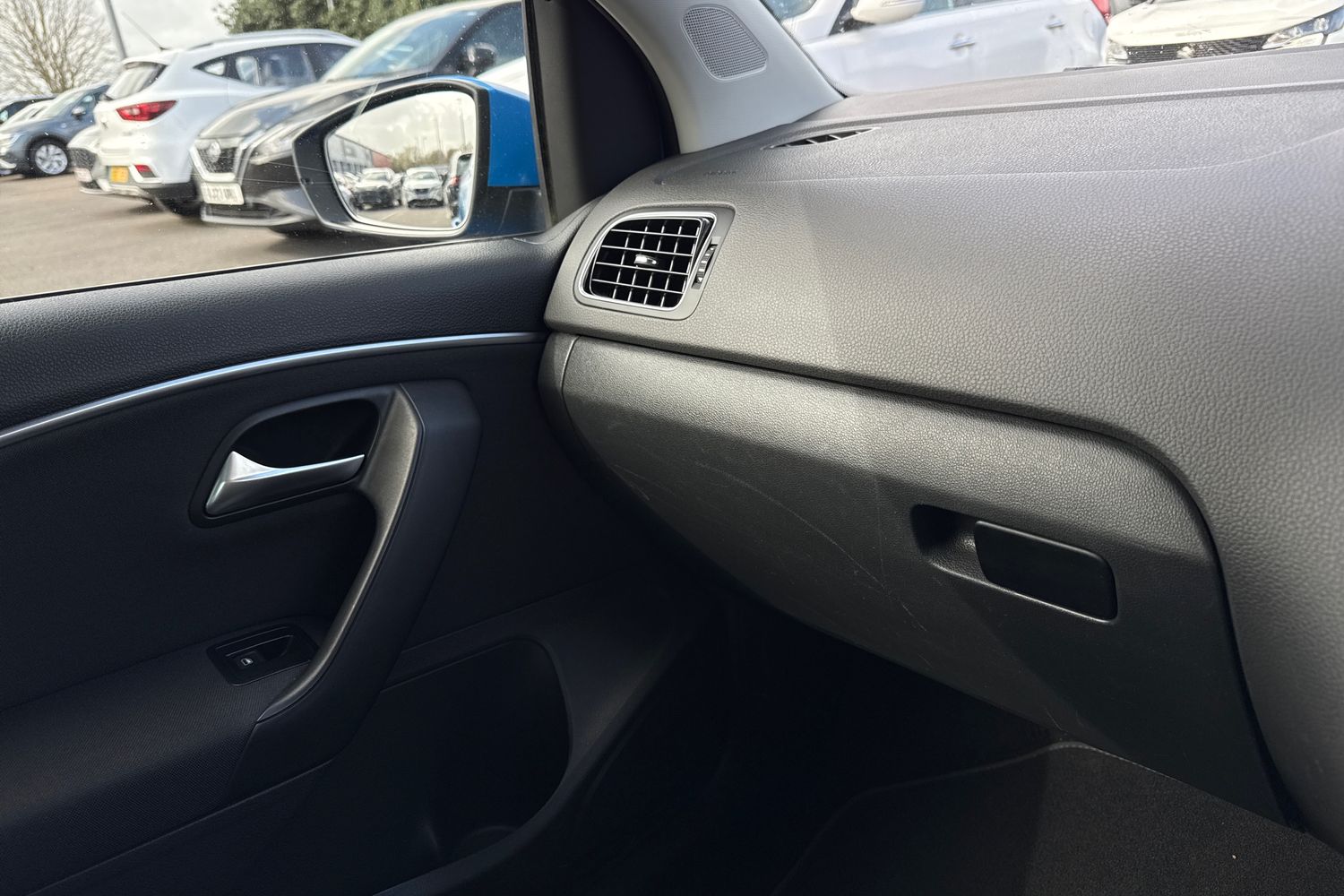 Used Volkswagen Polo 2016 for sale - 78069850: Photo 55