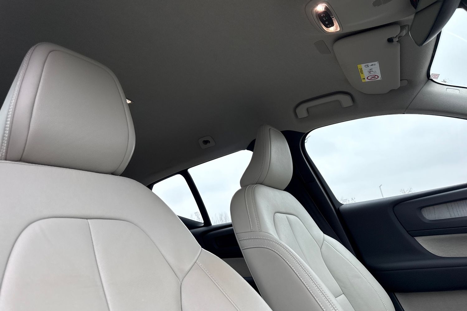 Used Volvo XC40 2021 for sale - 77037318: Photo 24