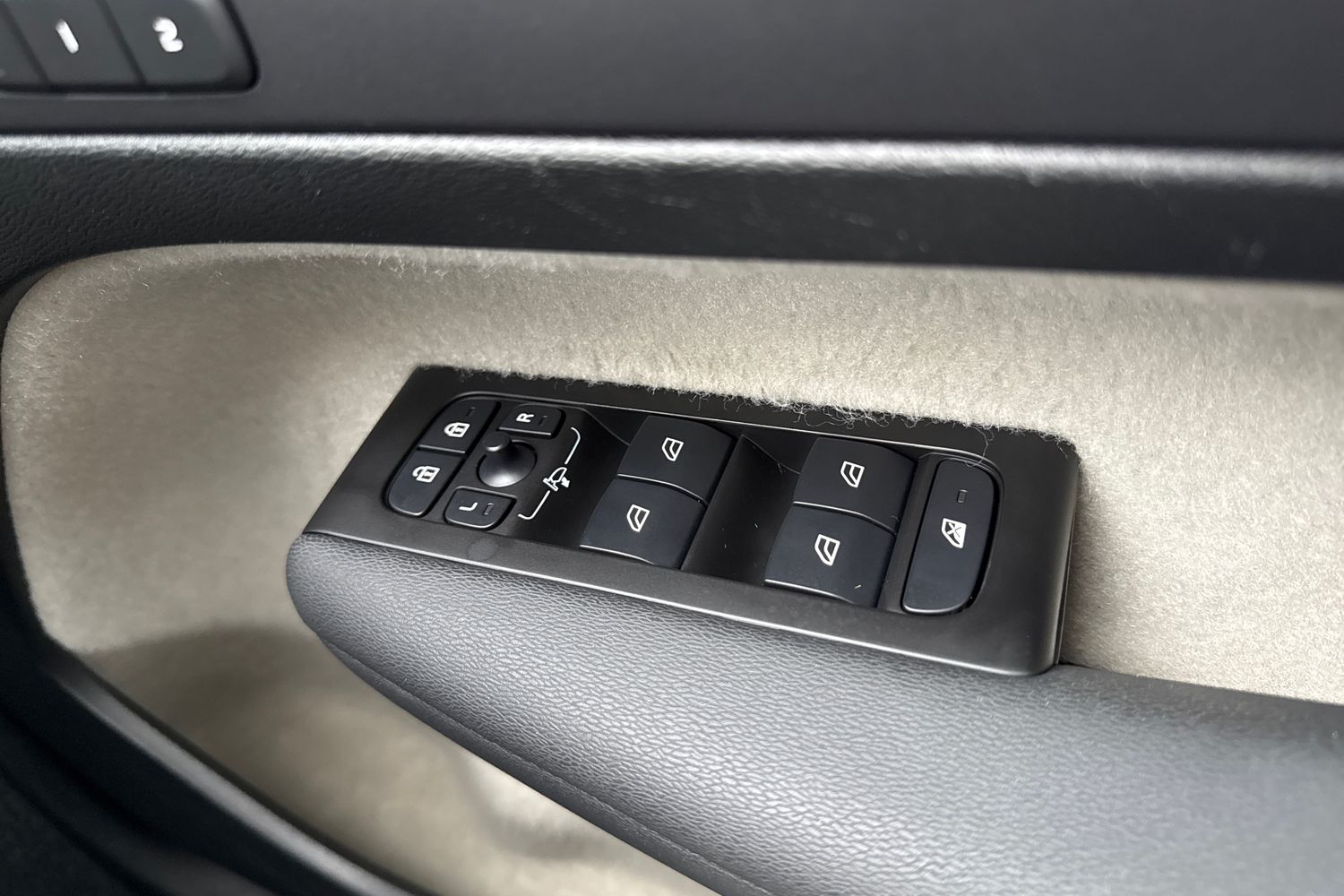 Used Volvo XC40 2021 for sale - 77037318: Photo 41