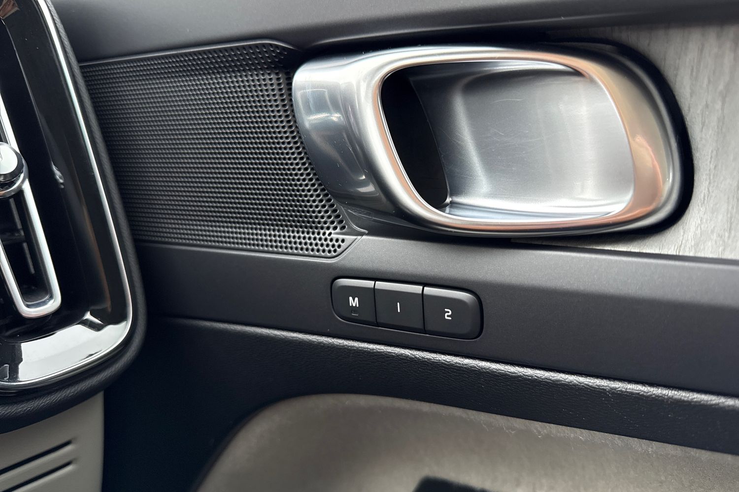 Used Volvo XC40 2021 for sale - 77037318: Photo 42