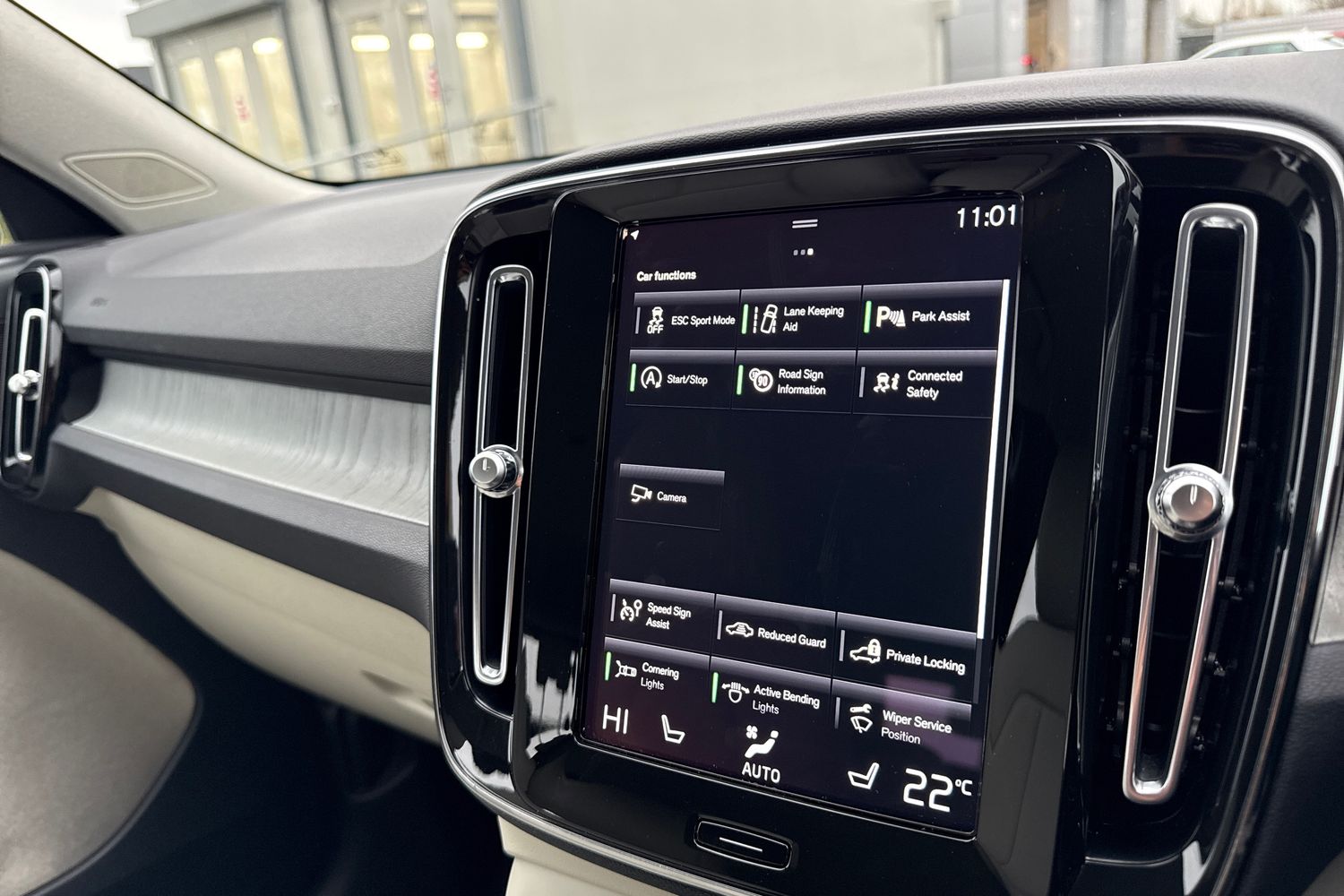 Used Volvo XC40 2021 for sale - 77037318: Photo 48