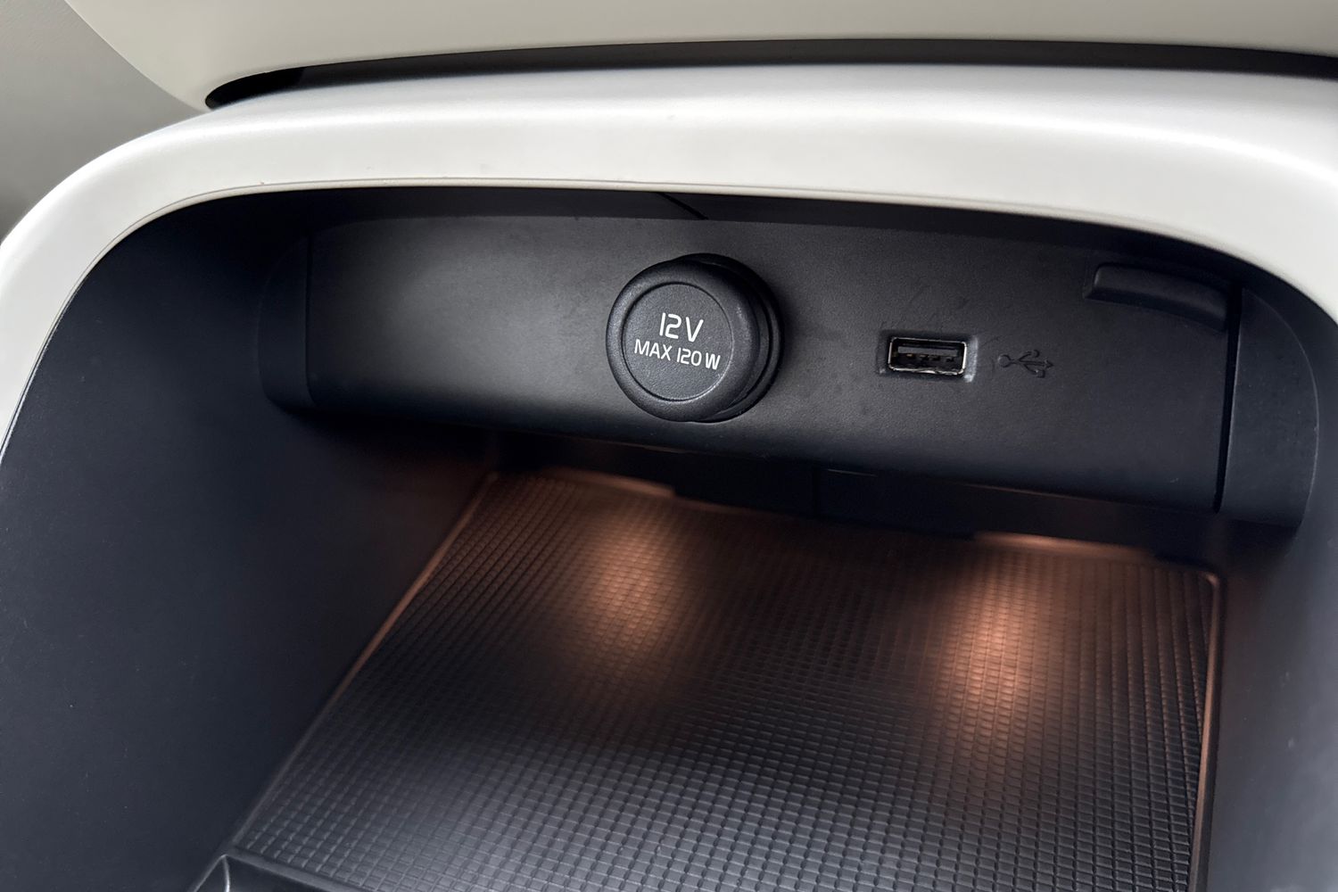 Used Volvo XC40 2021 for sale - 77037318: Photo 54