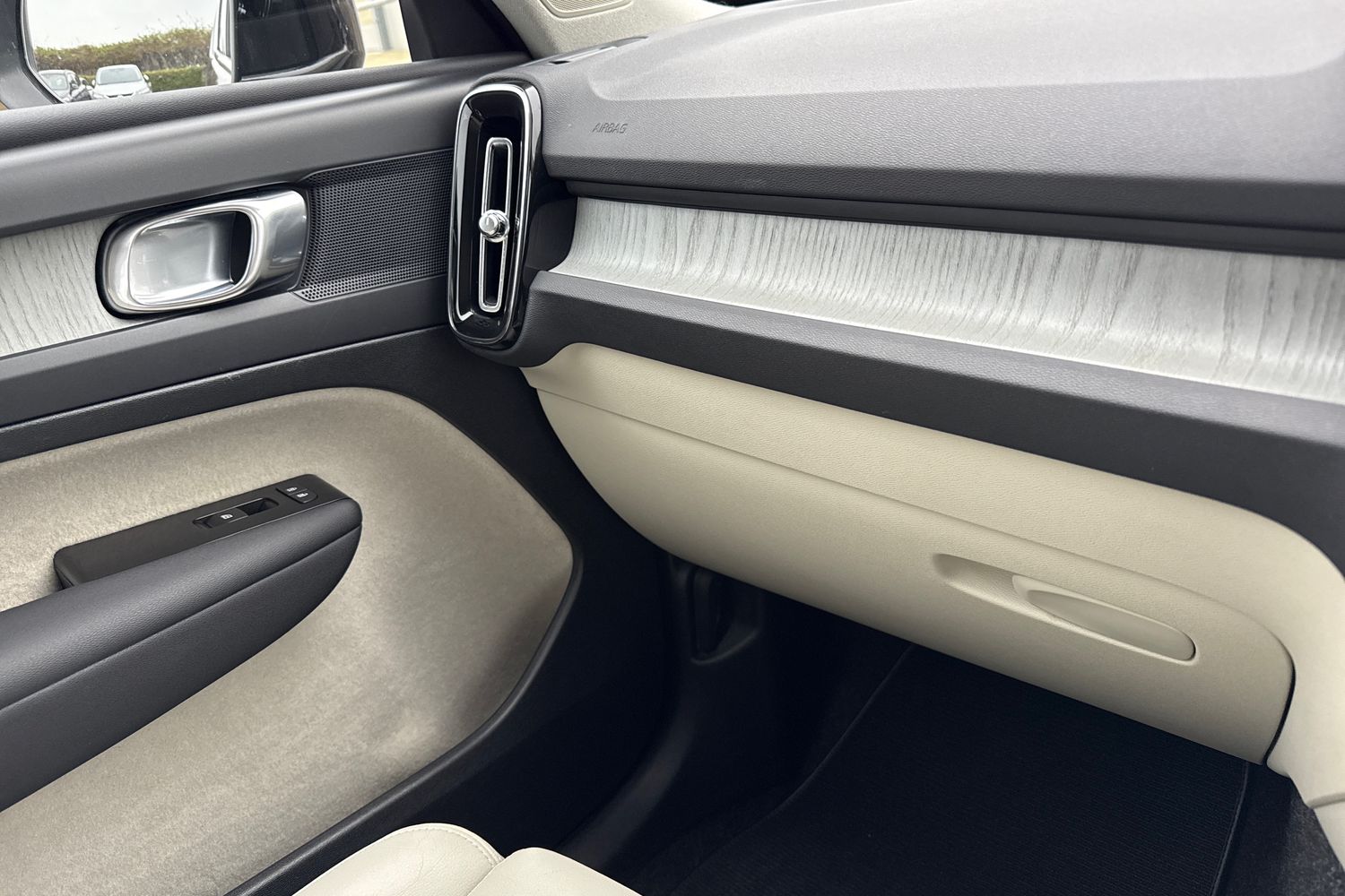 Used Volvo XC40 2021 for sale - 77037318: Photo 61