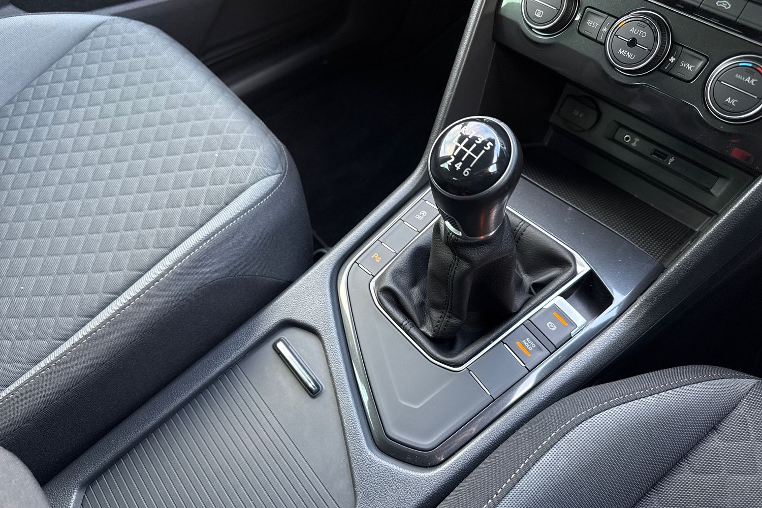 Used Volkswagen Tiguan 2016 for sale - 77378620: Photo 23