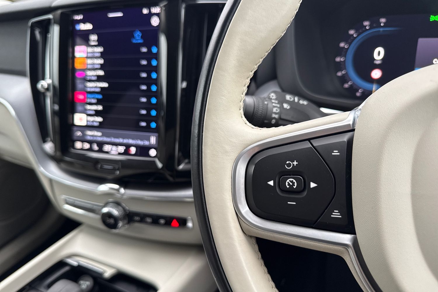 Used Volvo XC60 2021 for sale - 77337202: Photo 37