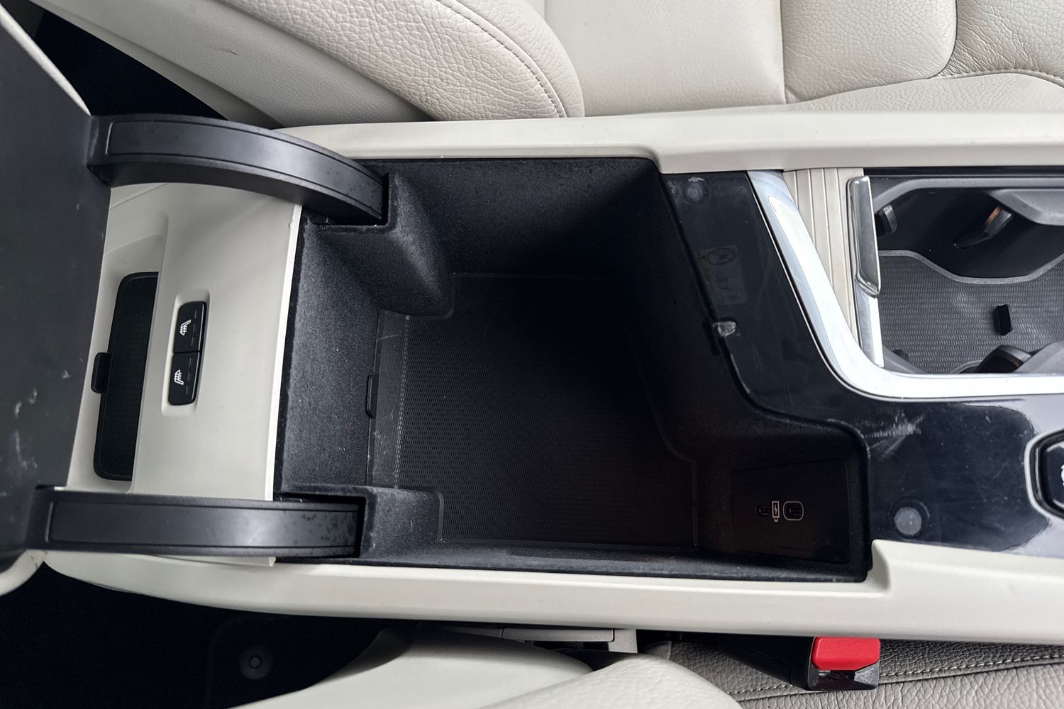 Used Volvo XC60 2021 for sale - 77337202: Photo 57