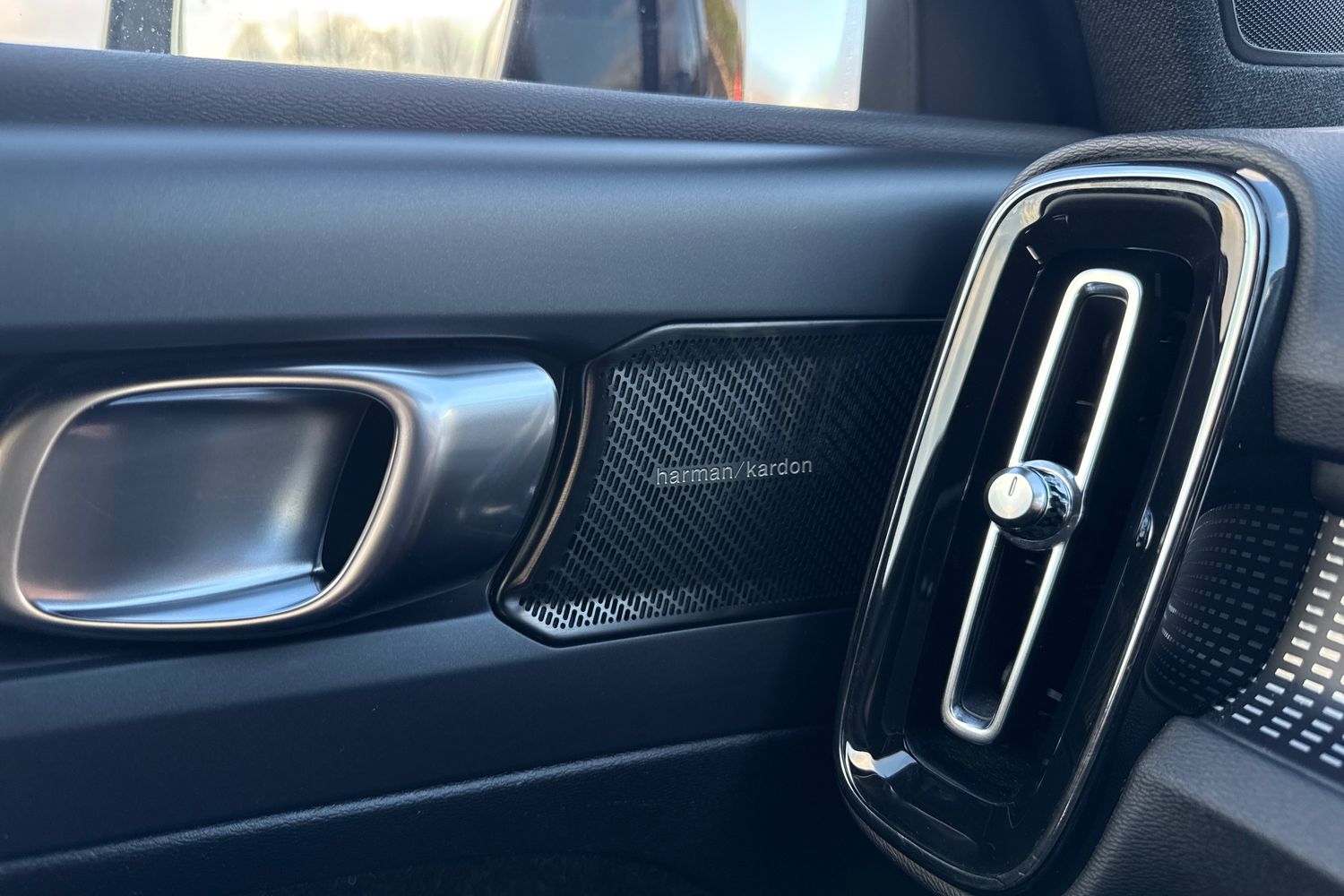 Used Volvo XC40 2021 for sale - 77233256: Photo 42