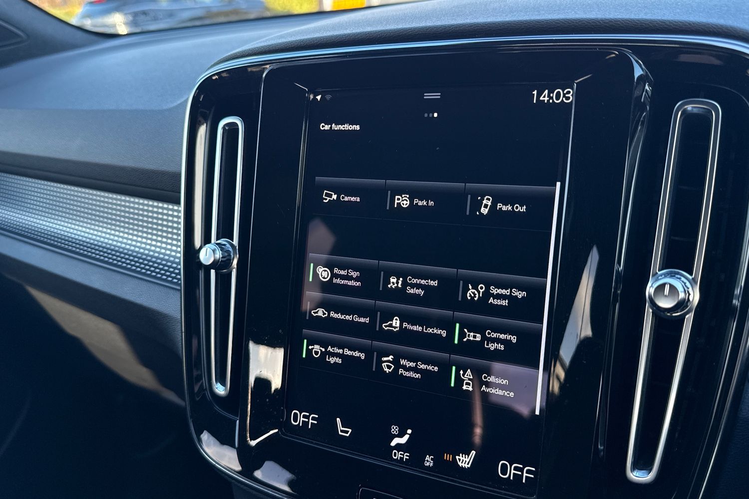 Used Volvo XC40 2021 for sale - 77233256: Photo 51