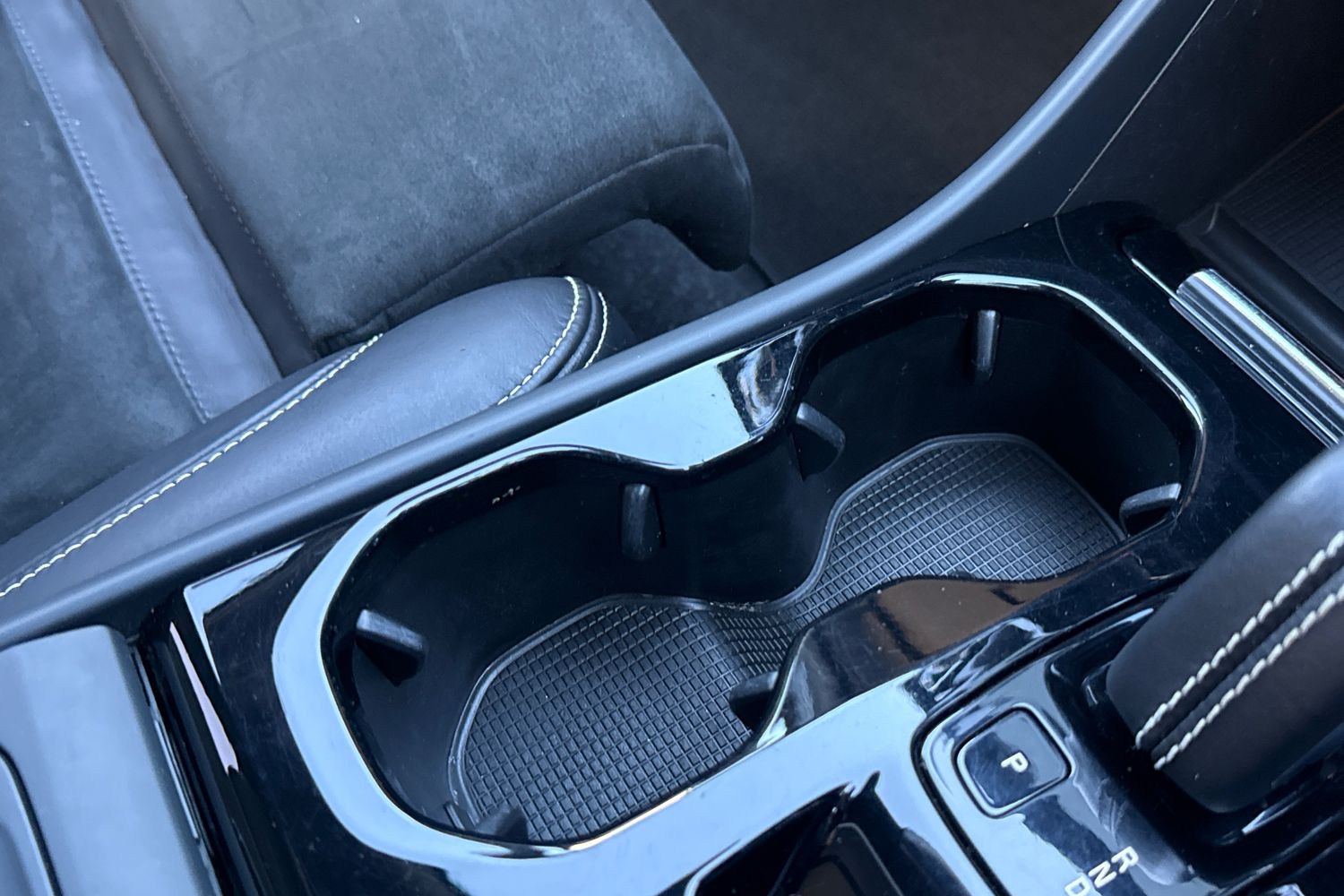 Used Volvo XC40 2021 for sale - 77233256: Photo 60