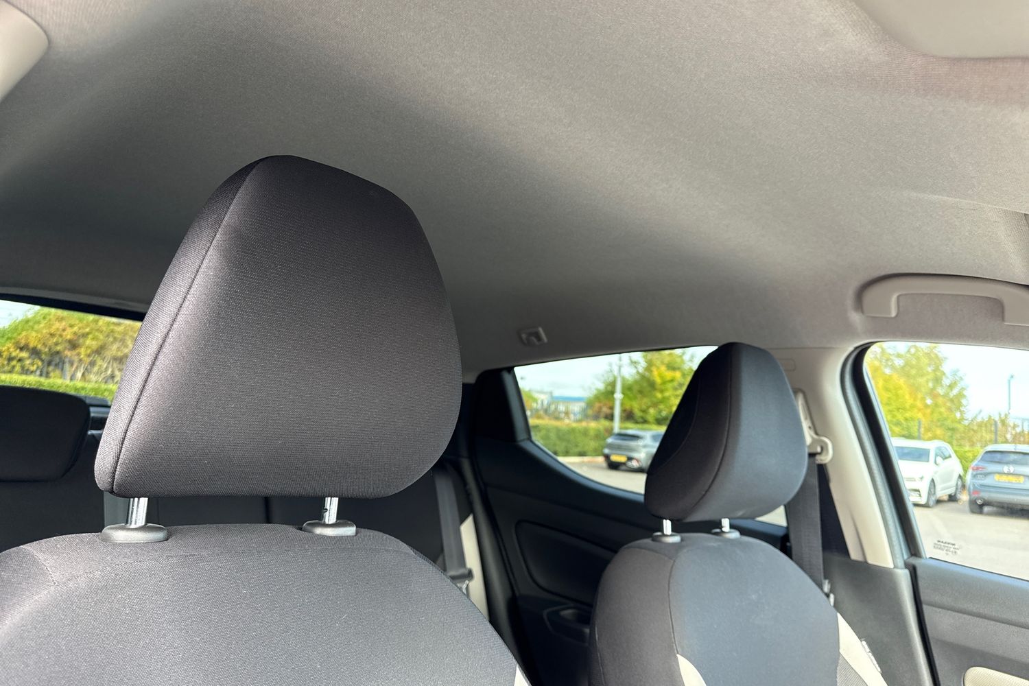 Used Nissan Micra 2017 for sale - 76102150: Photo 24