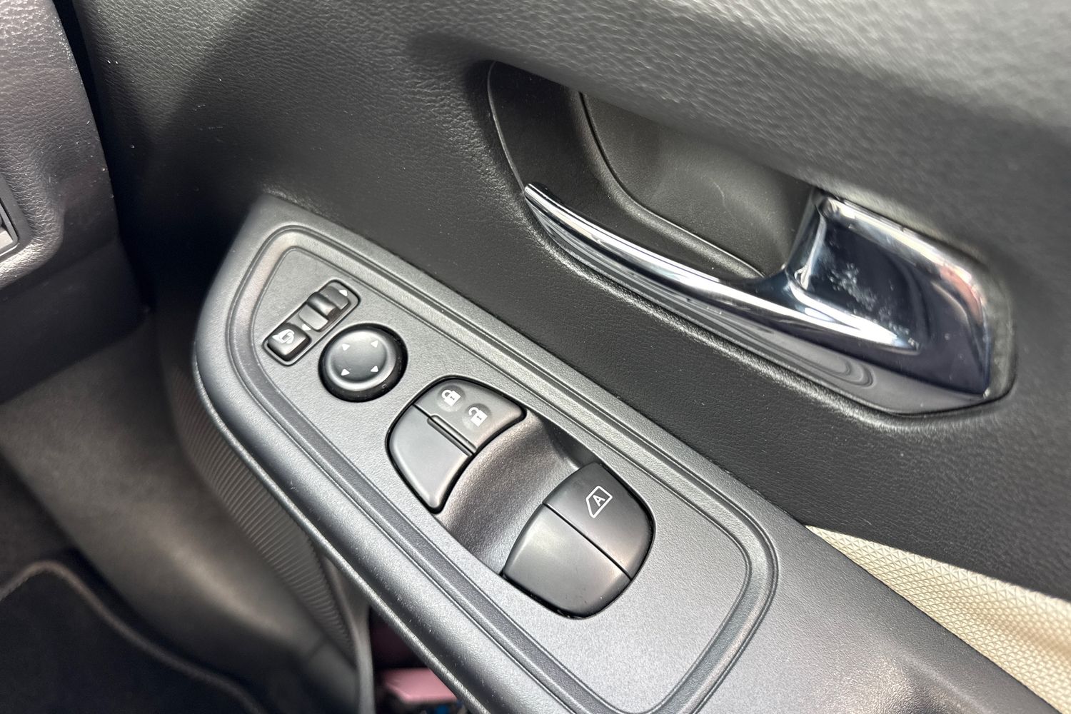 Used Nissan Micra 2017 for sale - 76102150: Photo 44