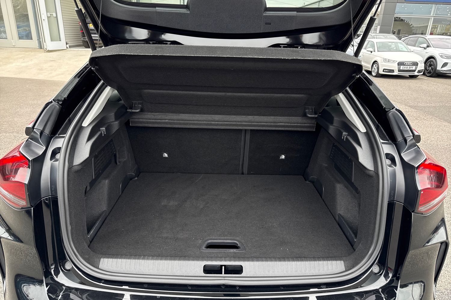 Used Citroen e-C4 2022 for sale - 77989774: Photo 7