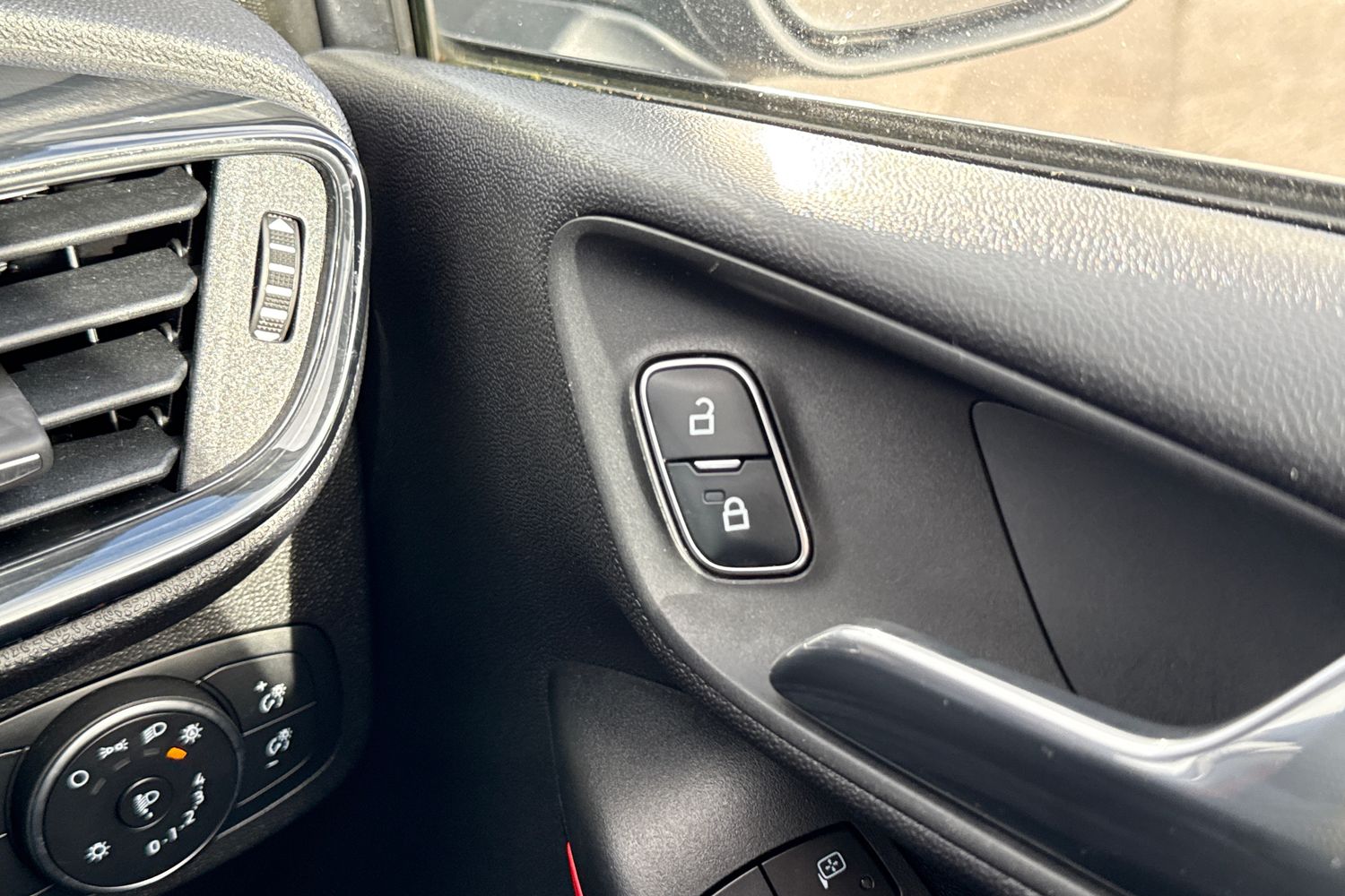 Used Ford Fiesta 2019 for sale - 76391009: Photo 41