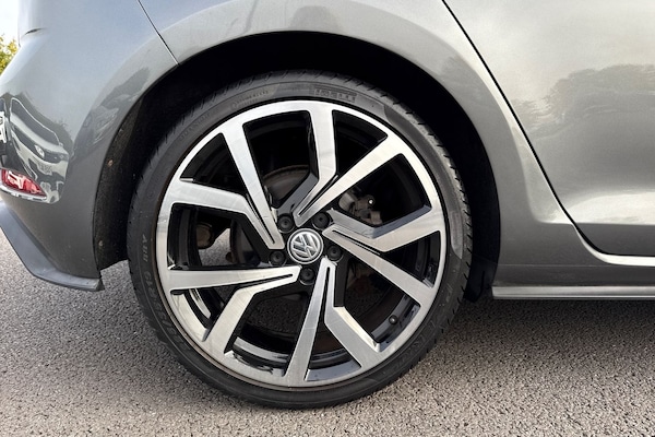 Used Volkswagen Golf 2019 for sale - 76253388: Photo 11