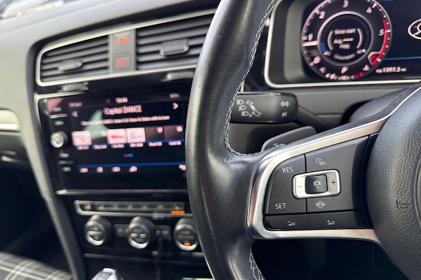 Used Volkswagen Golf 2019 for sale - 76253388: Photo 37