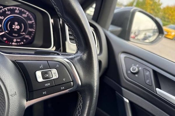 Used Volkswagen Golf 2019 for sale - 76253388: Photo 38