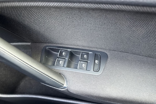 Used Volkswagen Golf 2019 for sale - 76253388: Photo 39