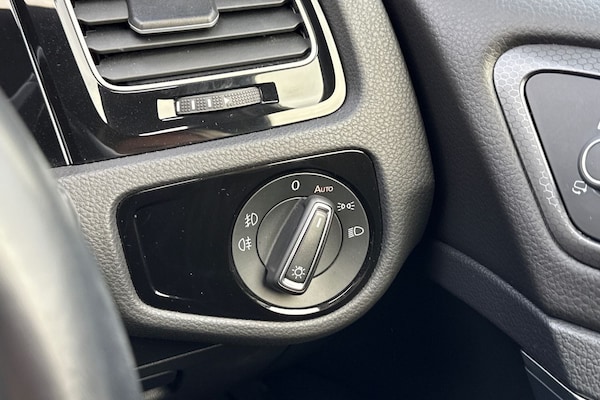 Used Volkswagen Golf 2019 for sale - 76253388: Photo 41