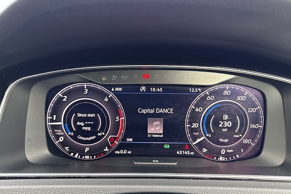 Used Volkswagen Golf 2019 for sale - 76253388: Photo 44