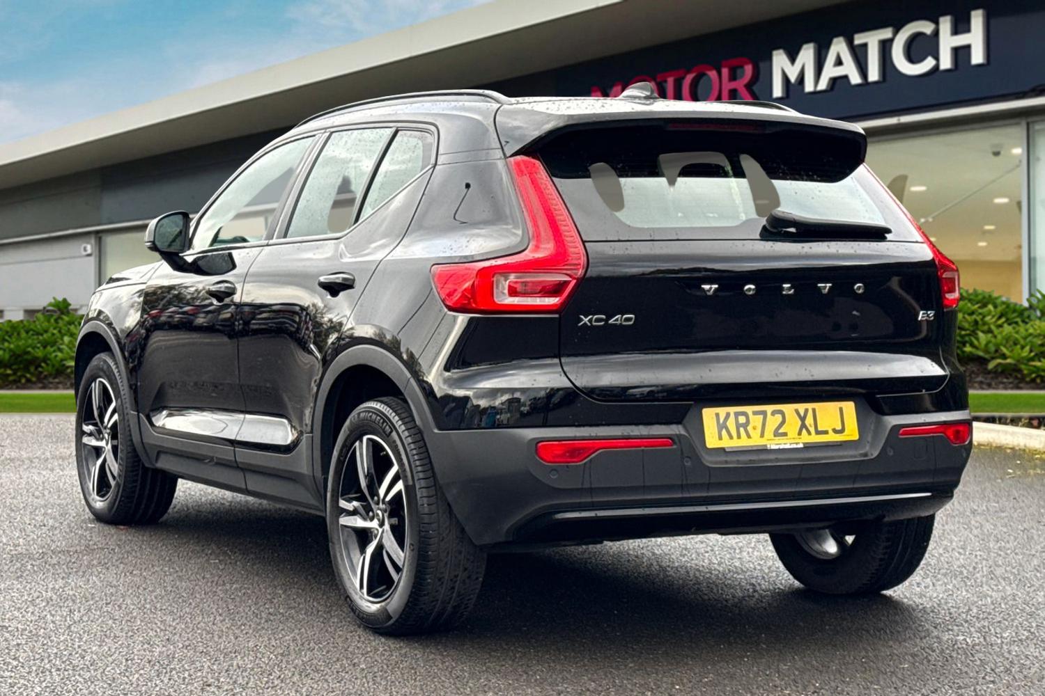 Used Volvo XC40 2023 for sale - 76320433: Photo 2