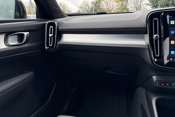 Used Volvo XC40 2023 for sale - 76320433: Photo 20
