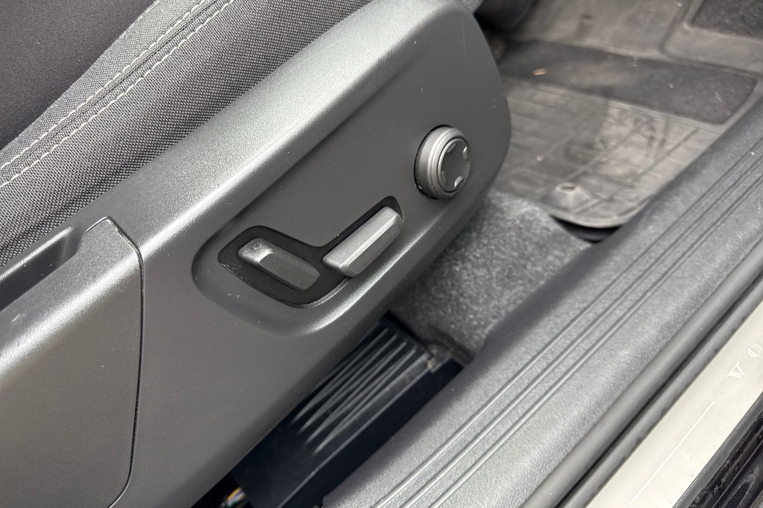 Used Volvo XC40 2023 for sale - 76320433: Photo 38