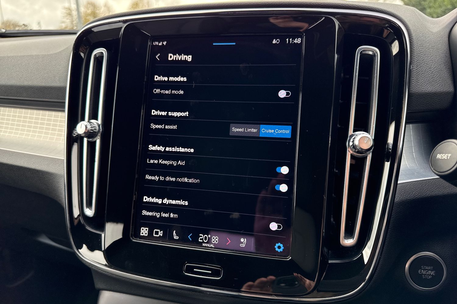 Used Volvo XC40 2023 for sale - 76320433: Photo 53