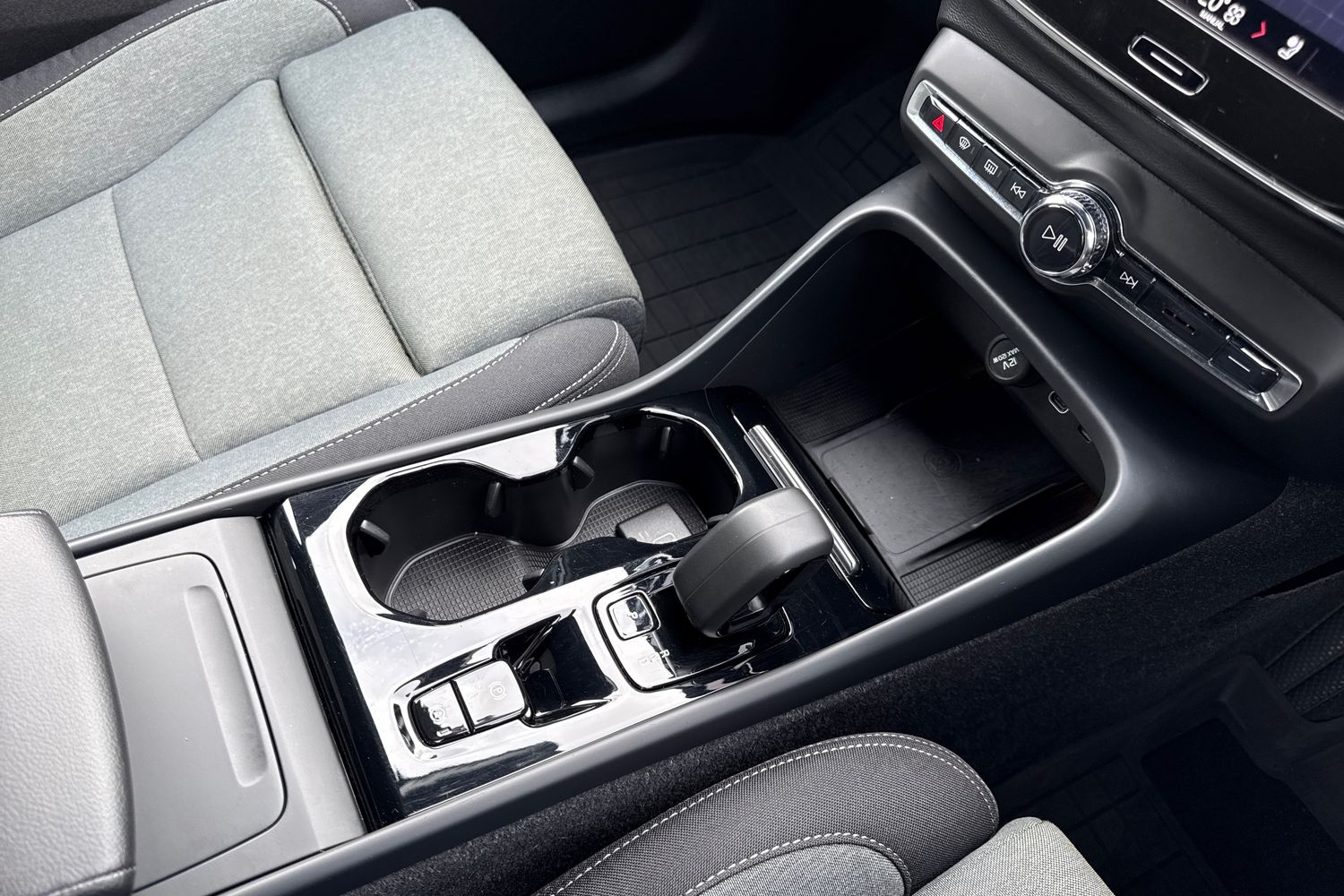 Used Volvo XC40 2023 for sale - 76320433: Photo 59