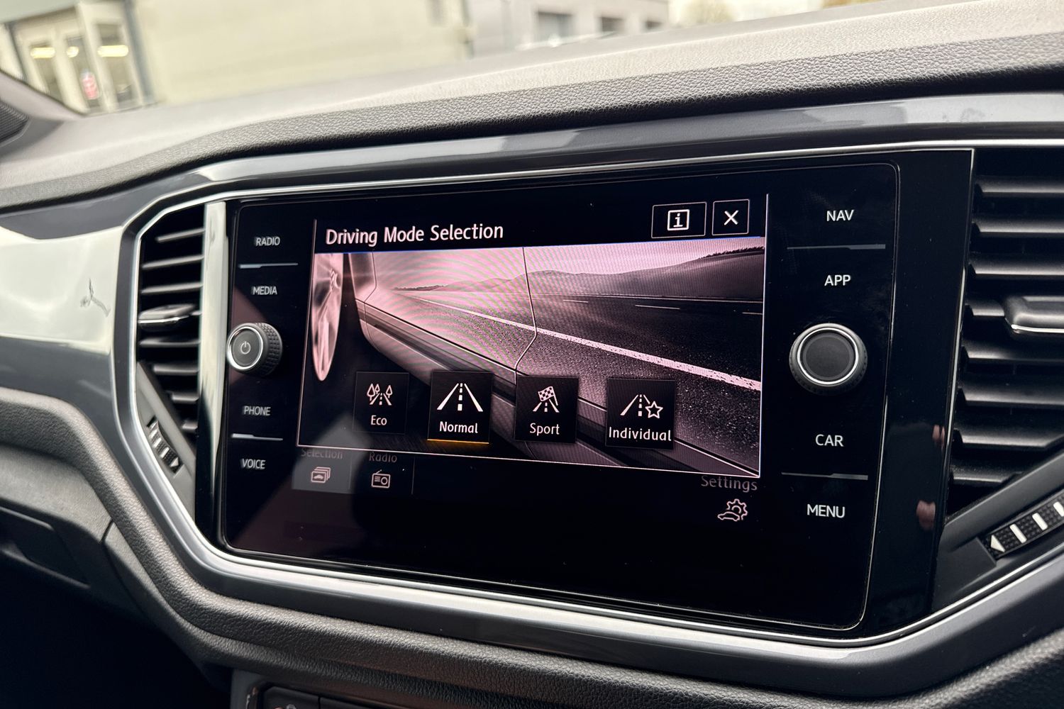 Used Volkswagen T-Roc 2019 for sale - 78078984: Photo 53